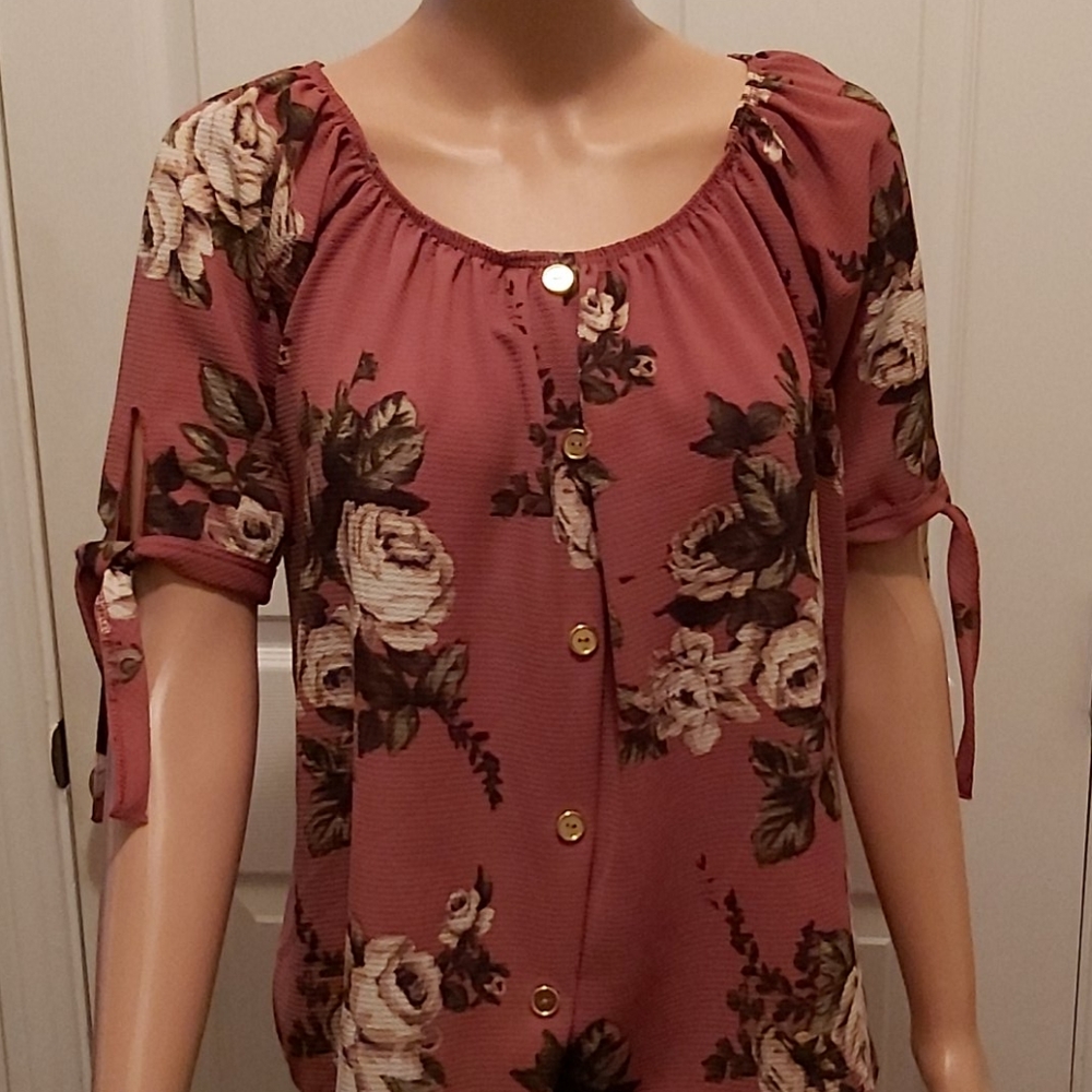 Size Small Floral Blouse with elastic neckline